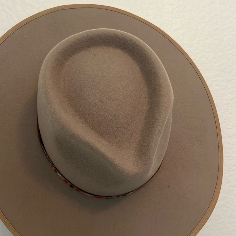 Olive and Pique hat